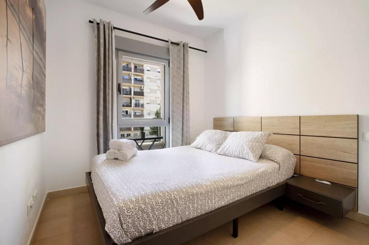 Malaga Campus Apartment Parking Included Buitenkant foto
